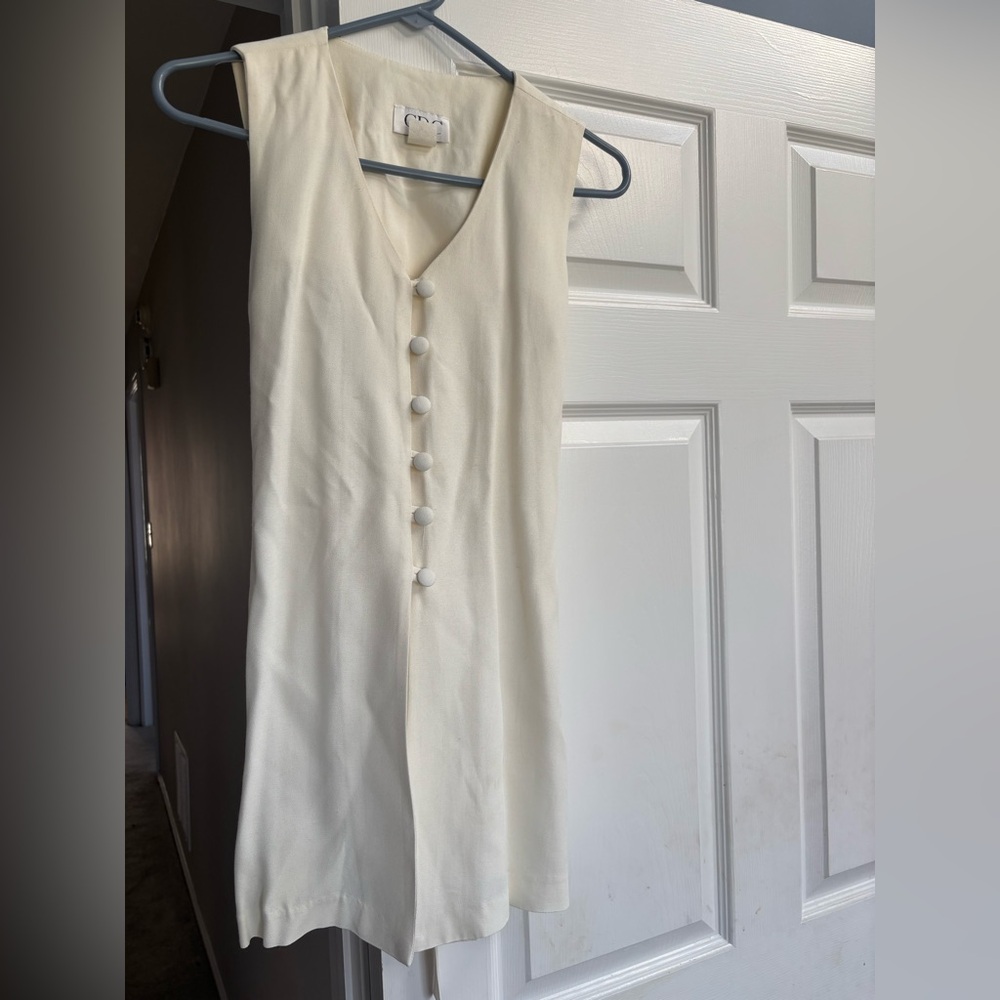 Cream Sleeveless V-Neck button down vest Top VINTAGE CBK